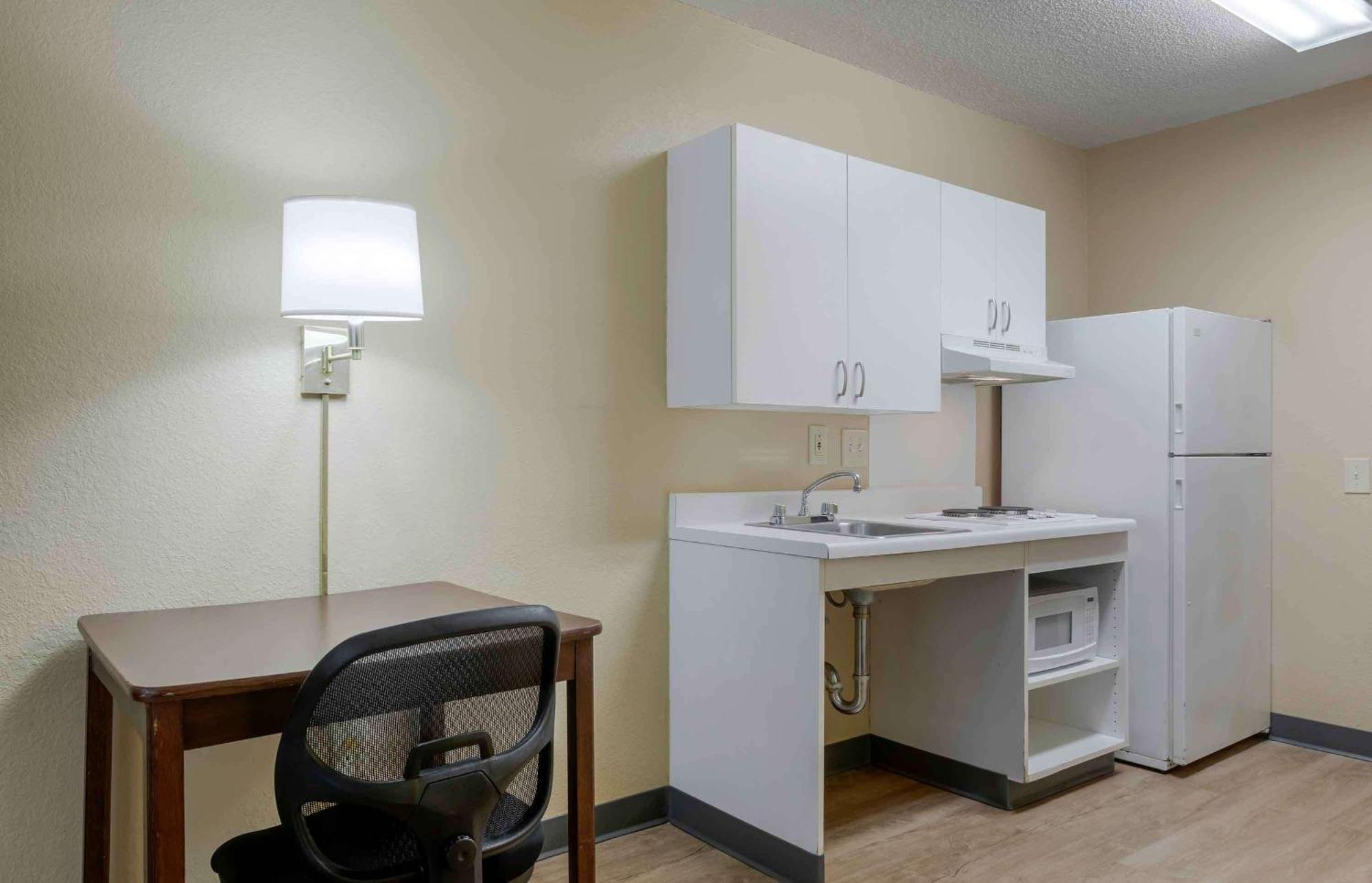 Extended Stay America Select Suites - Phoenix - Deer Valley Екстер'єр фото