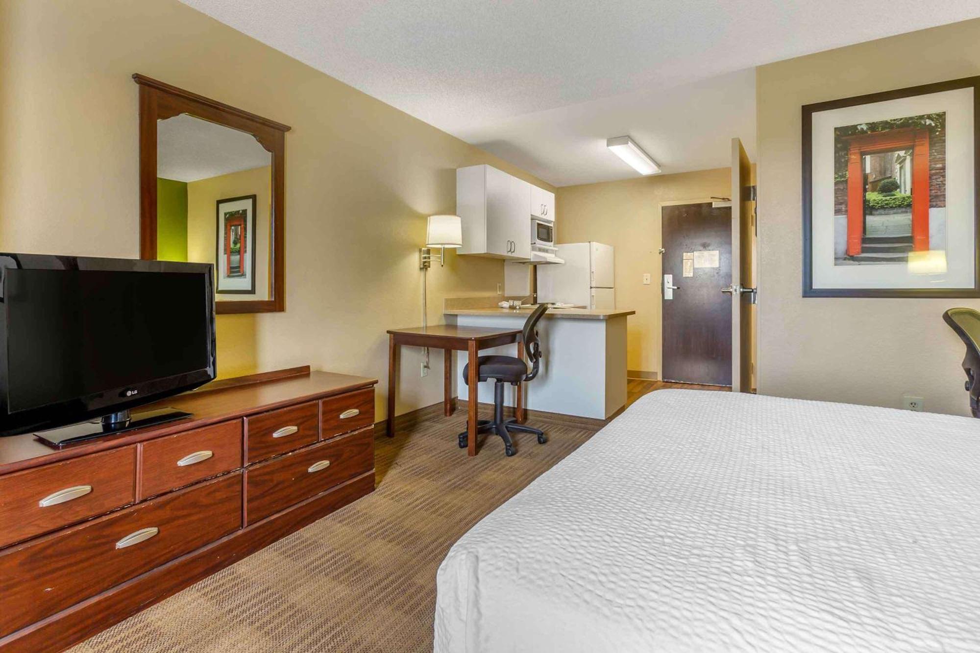 Extended Stay America Select Suites - Phoenix - Deer Valley Екстер'єр фото
