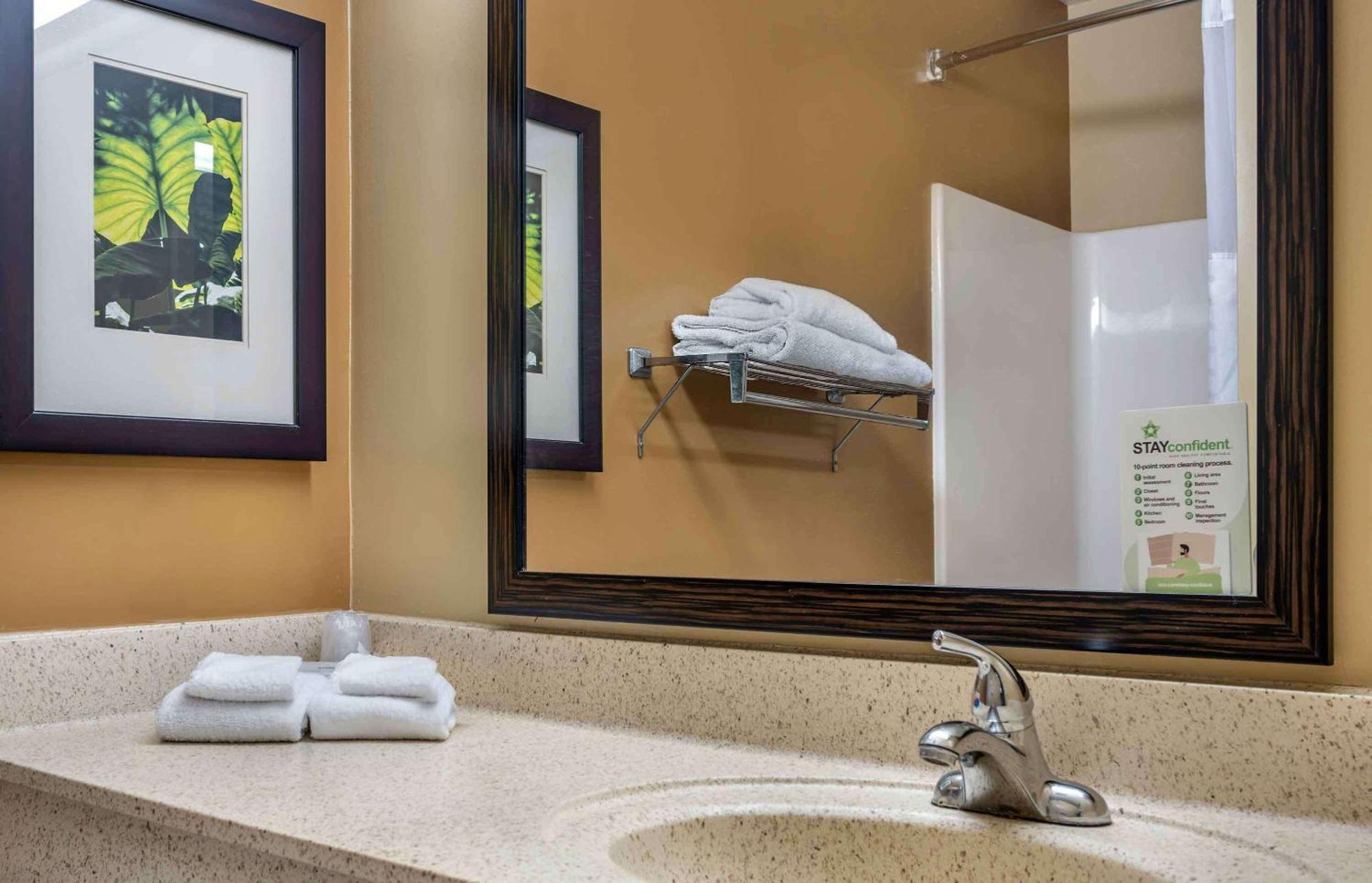 Extended Stay America Select Suites - Phoenix - Deer Valley Екстер'єр фото